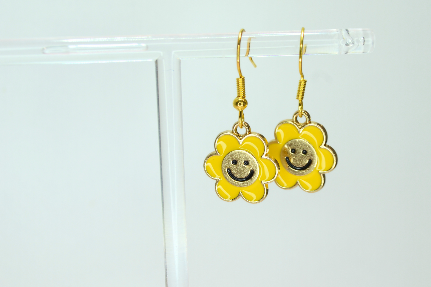 Sunny Smiles Flower Earrings