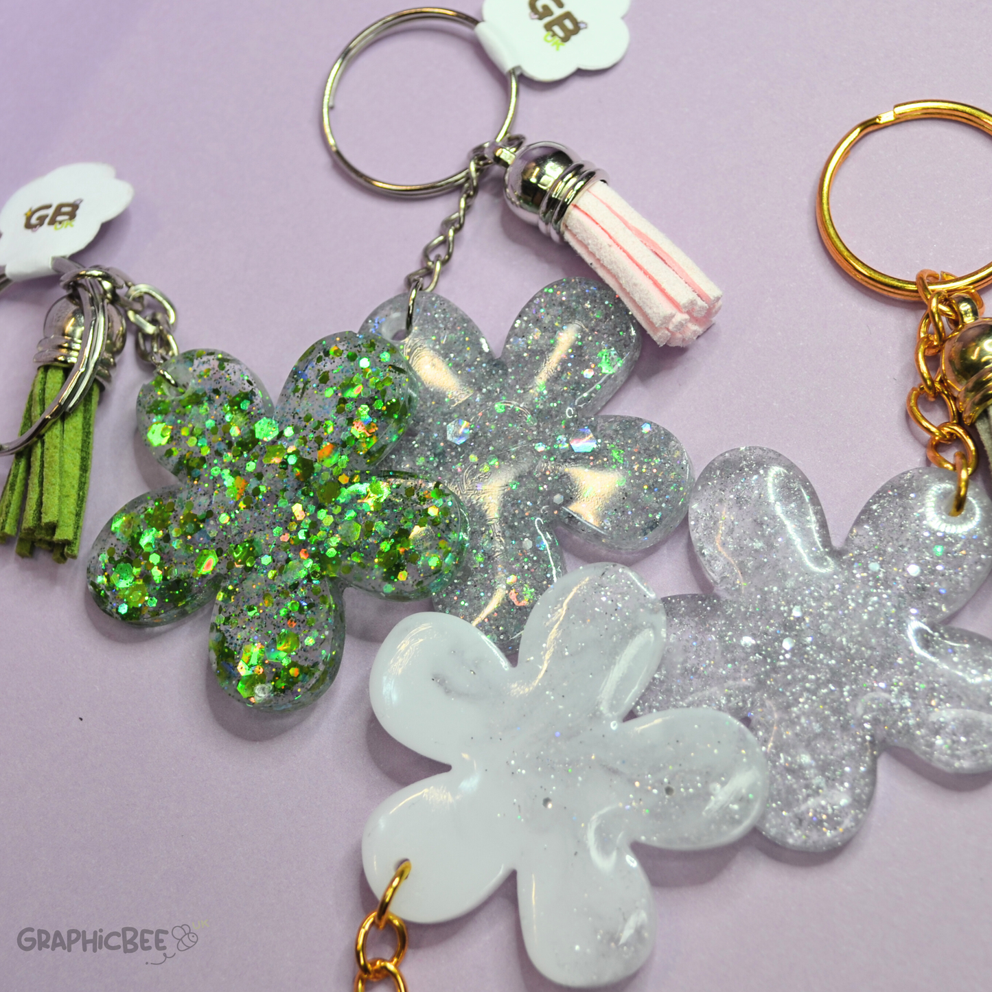 Green Flower & Tassel Resin Keyring