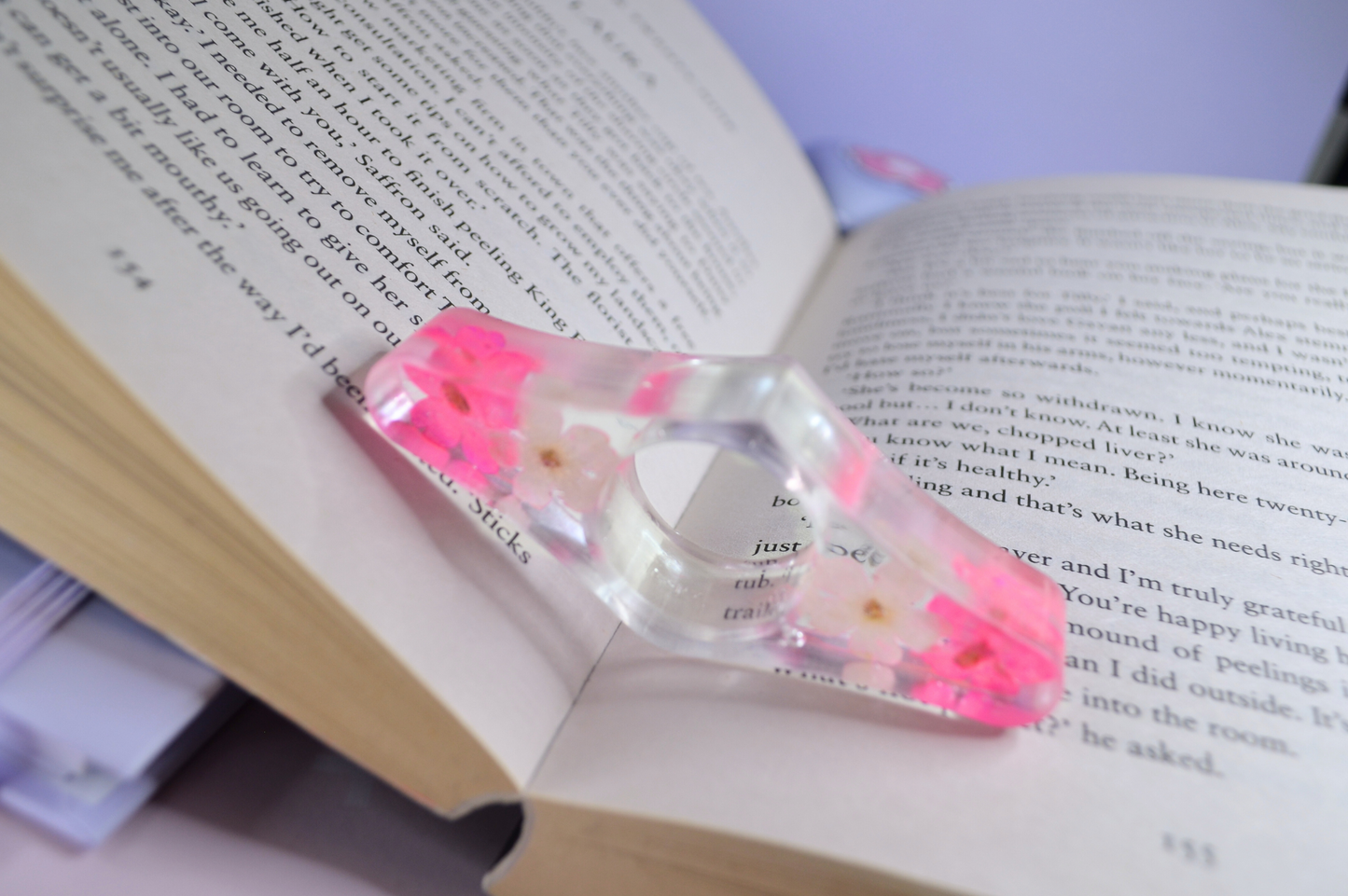 Floral Dream Resin Page Holder