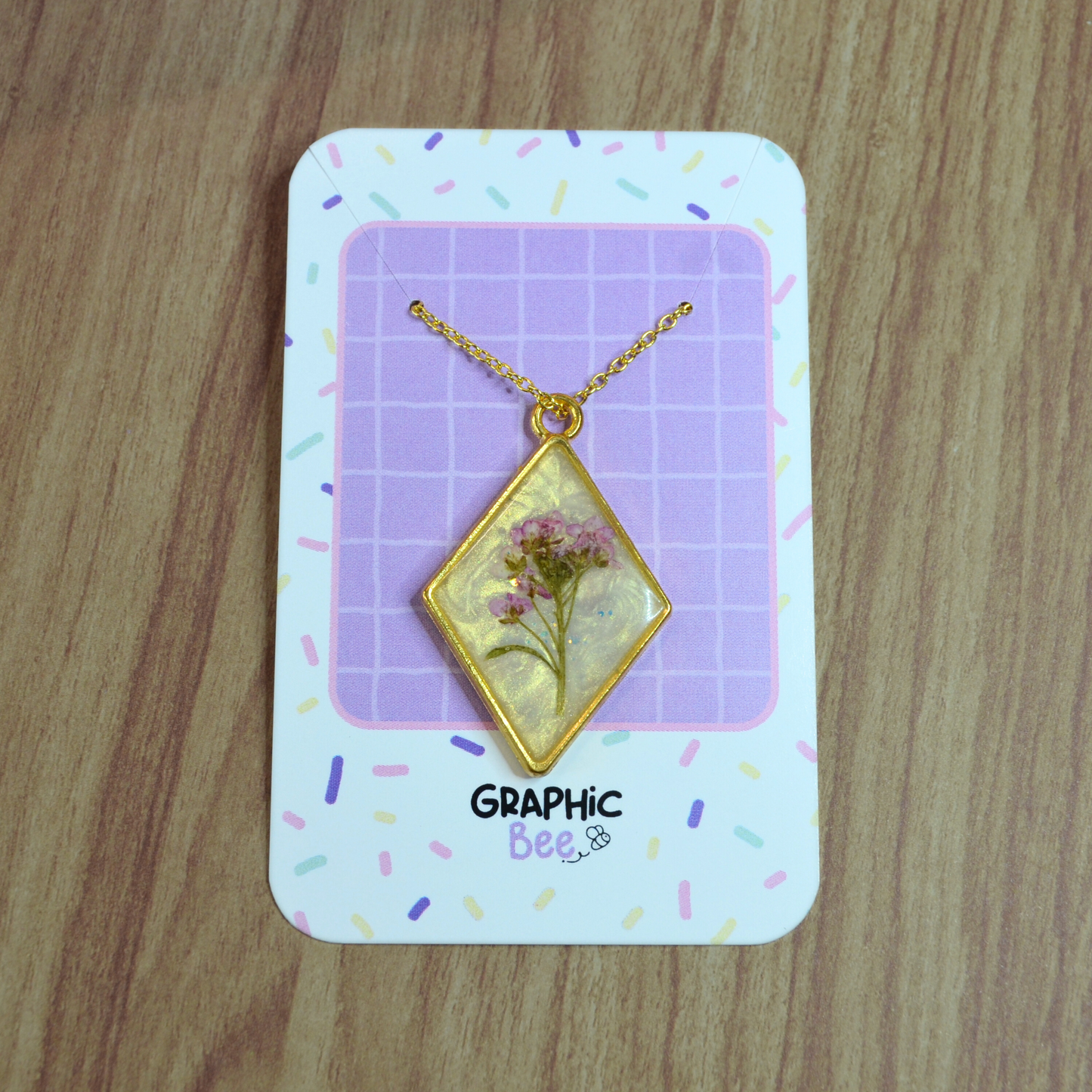 Diamond Shape Floral Embedded Necklace