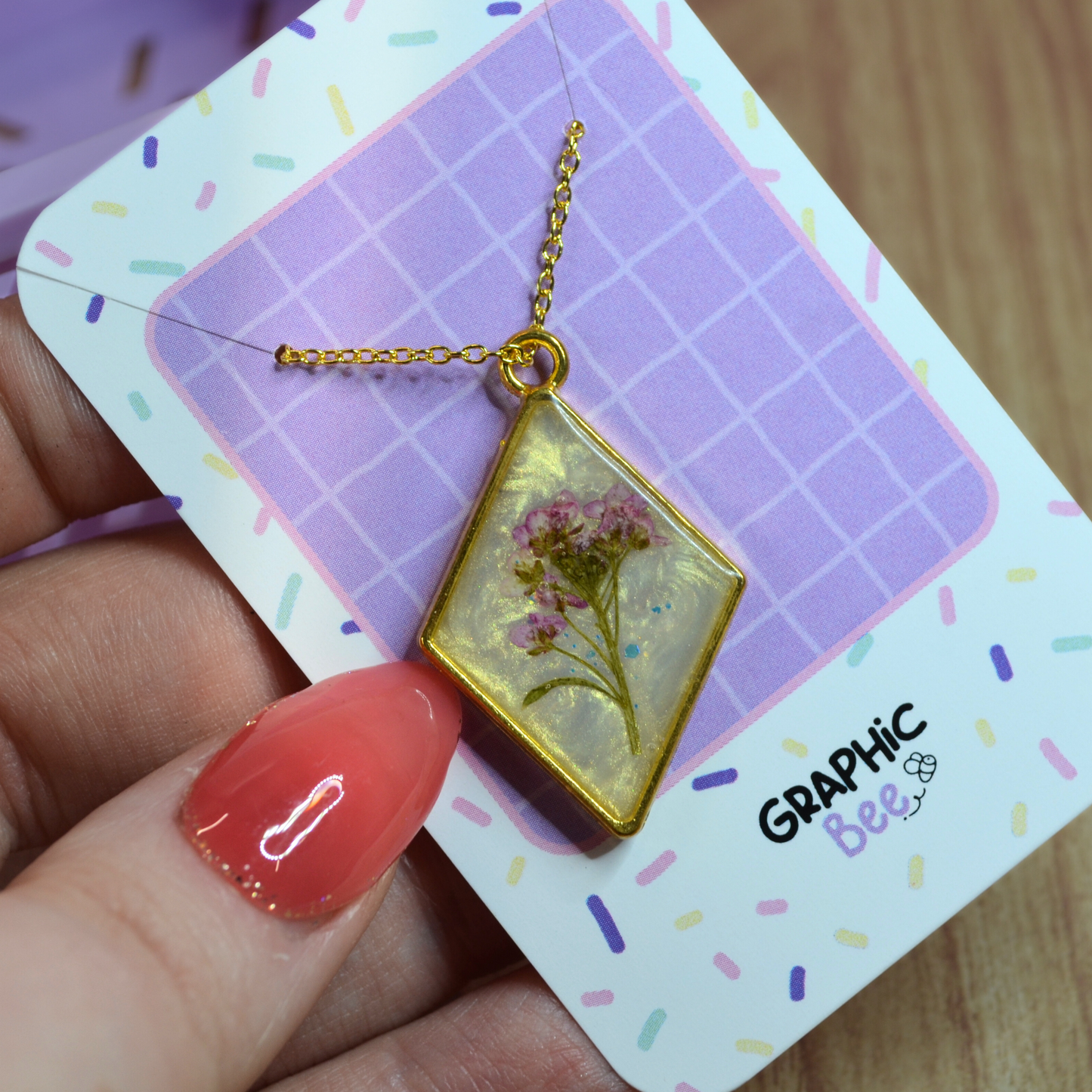 Diamond Shape Floral Embedded Necklace