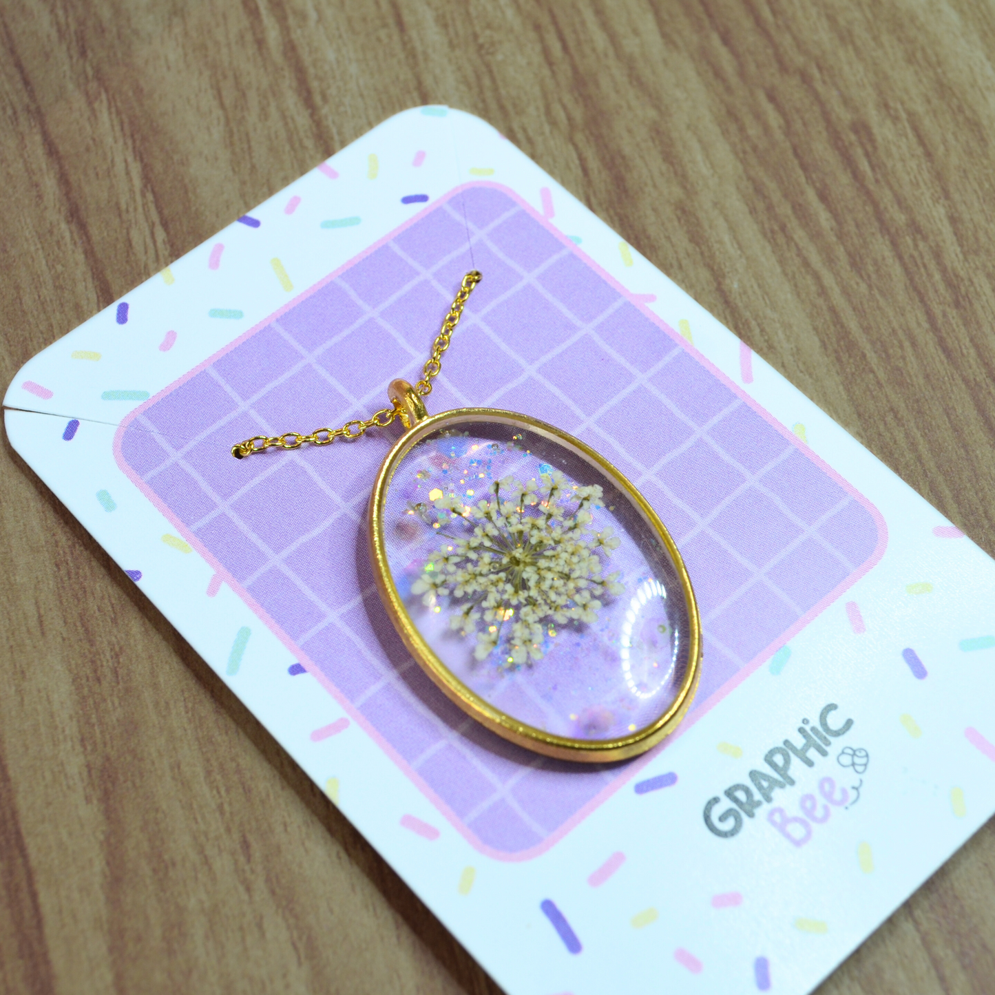 Oval Shape Floral & Glitter Embedded Necklace