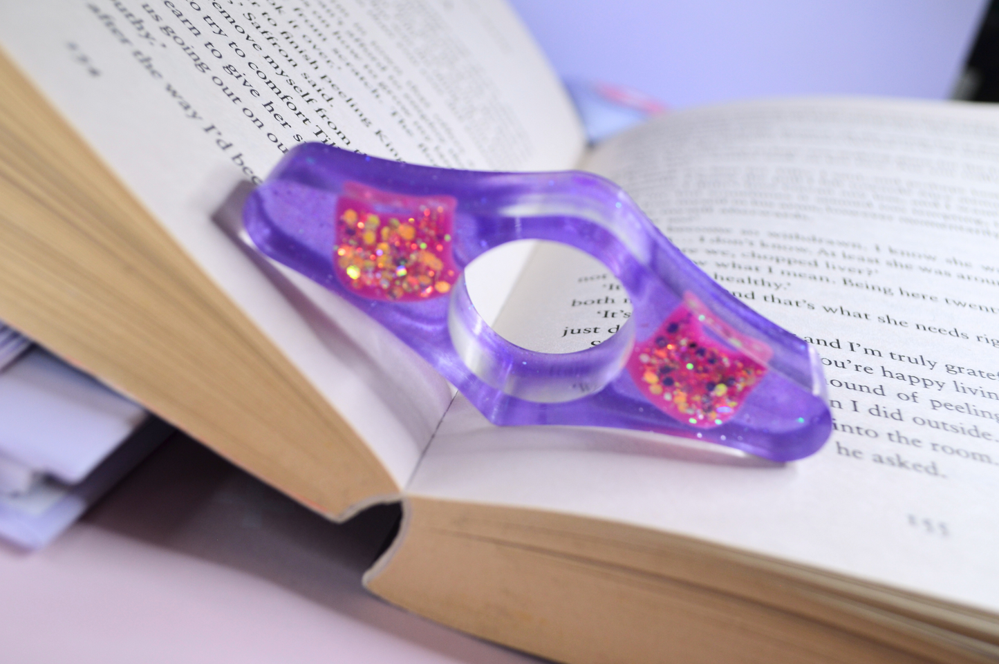 Glitter Cat Pink Resin Page Holder
